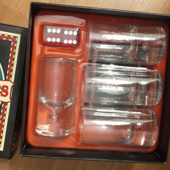 All the best drinking games in a box new - Picture 6 of 6